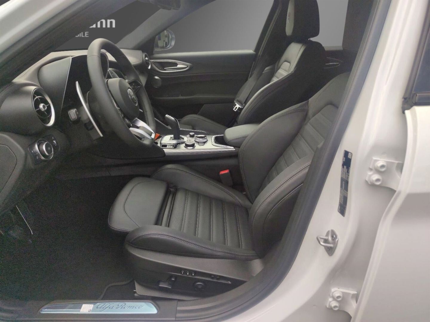 Fahrzeugabbildung Alfa Romeo Giulia 2.0Turbo Q4 Veloce +HARMAN/KARDON+PANORAM