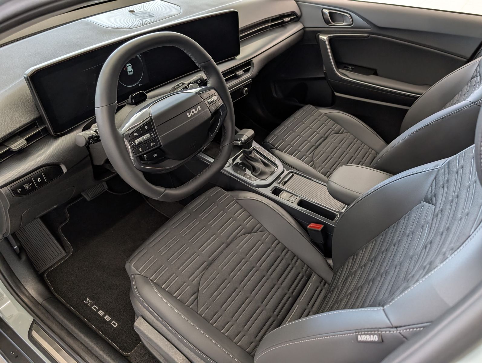 KIA XCeed 1.6 T-GDI 150 DCT Spirit JBL Sound – Bild 35