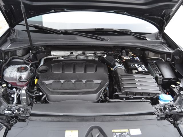 Q3 45 TFSI qu. S-tronic S line AHK/BLACK-PAKET/2