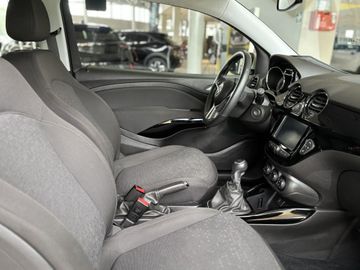 Fotografie des Opel Adam 1.4 Start/Stop Jam