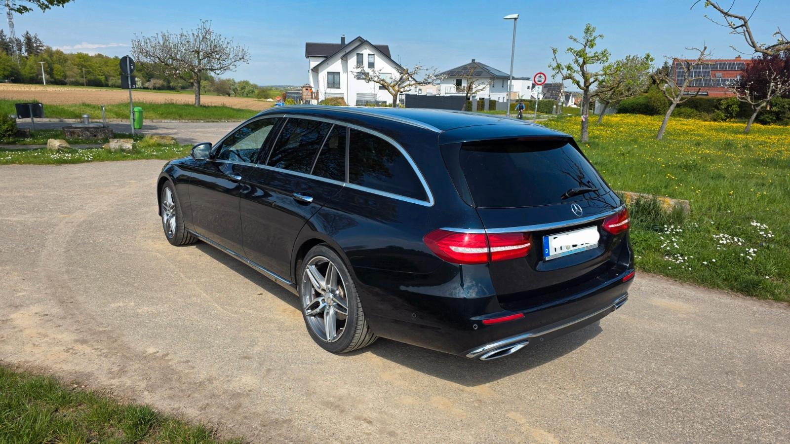 Mercedes-Benz E 220d T, Burmester, Multibeam, 360°, Wides,AHK