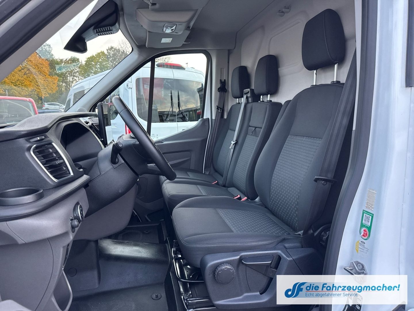 Fahrzeugabbildung Ford Transit Kasten E 350 L3 Trend Navi 360 Kamera AC