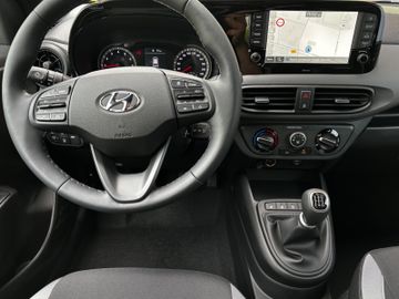 Fahrzeugabbildung Hyundai i10 1.0 Connect & Go NAVI KAMERA SHZ