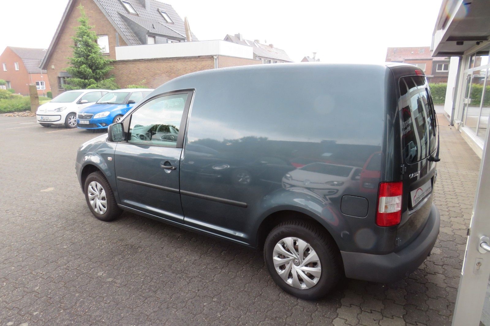 Fahrzeugabbildung Volkswagen Caddy Kasten KLIMA PDC WERKSTATTSCHRÄNKE 1.HAND