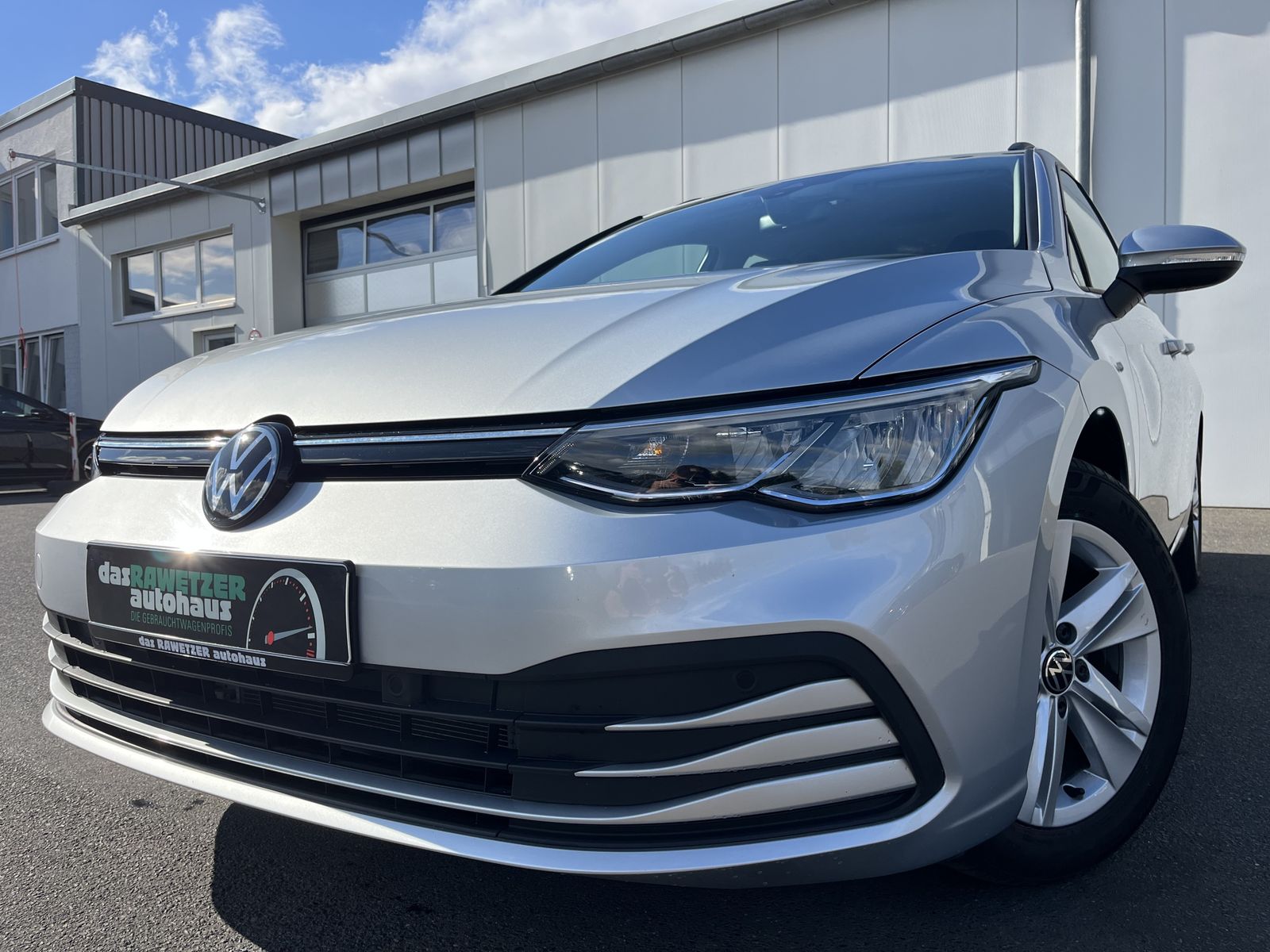 Volkswagen Golf Variant 2.0 TDI Life 1,99% Fin. AHK Navi AC
