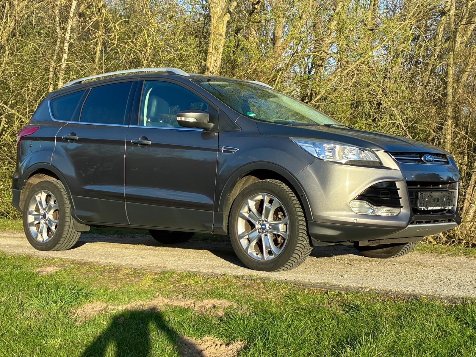 Ford Kuga 1.6l Titanium (4x4) Automatik Tüv=Neu!