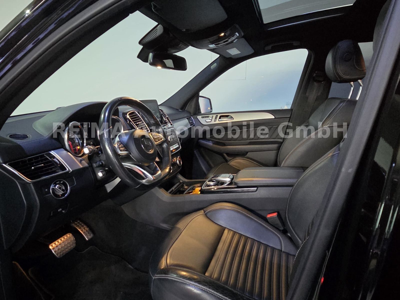 Fahrzeugabbildung Mercedes-Benz GLS 350 d 4Matic, 7 Sitzer, 360°, Pano