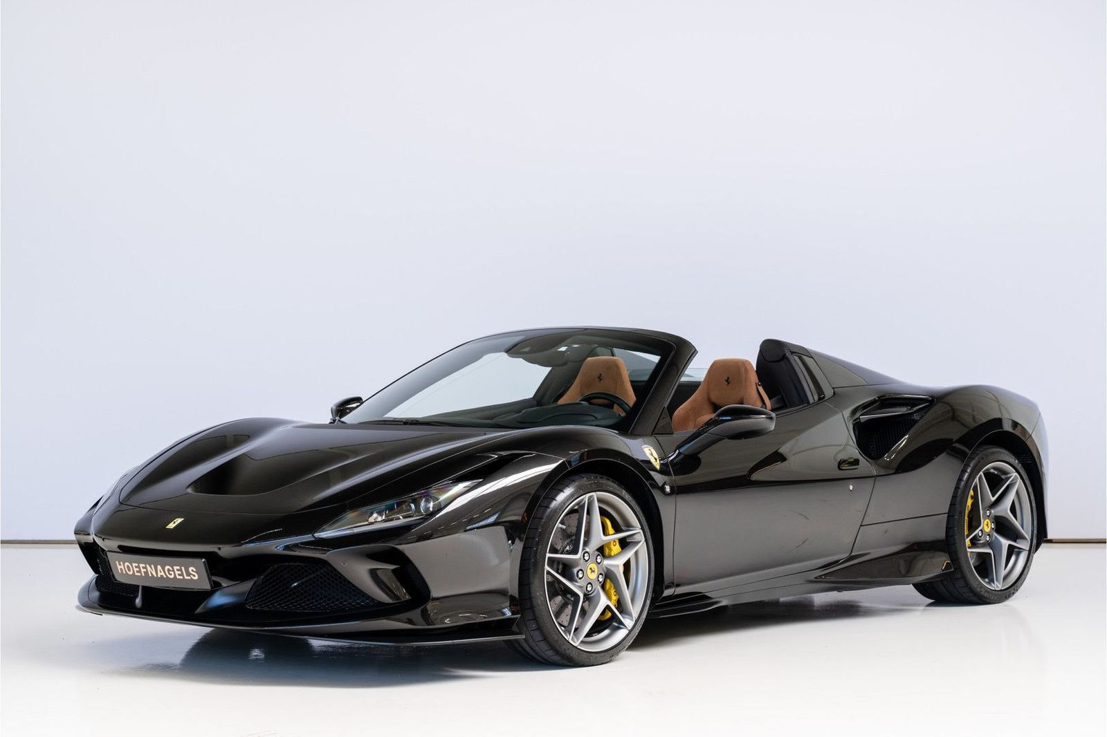 FERRARI F8