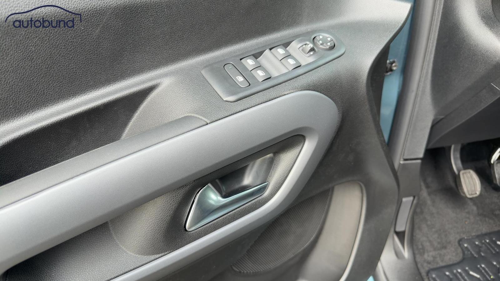 Citroën III 1,2 PureTech 110 Plus XL N1 AHK Alu KA LED L