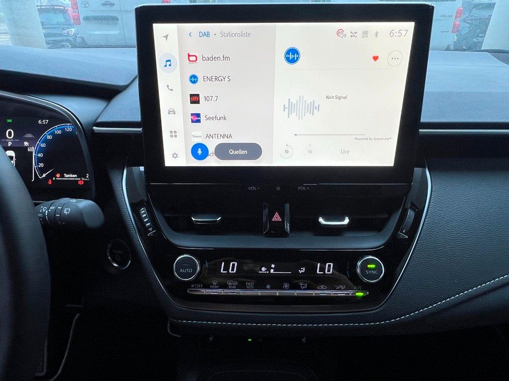 Fahrzeugabbildung Toyota Corolla TS 1.8 Hybrid Teamplayer Technikpaket