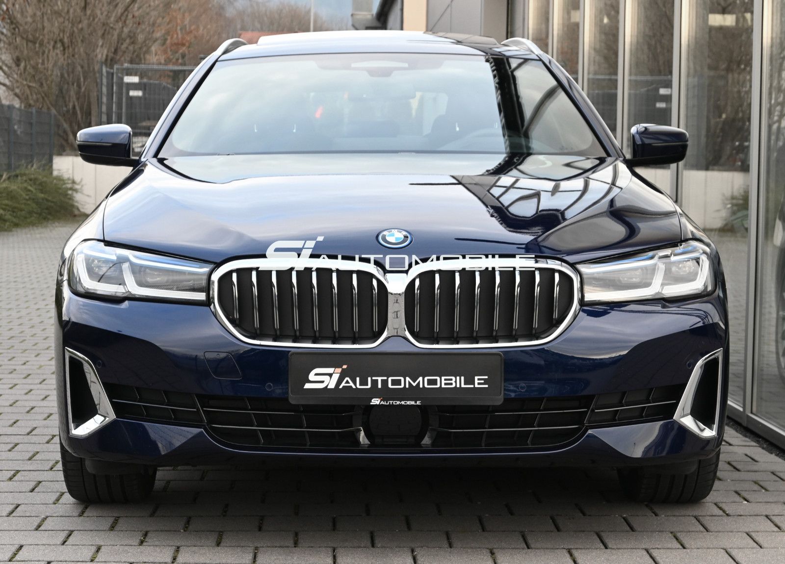 Fahrzeugabbildung BMW 530e Touring Luxury °UP 91.346€°ACC°AHK°PANO°H/K