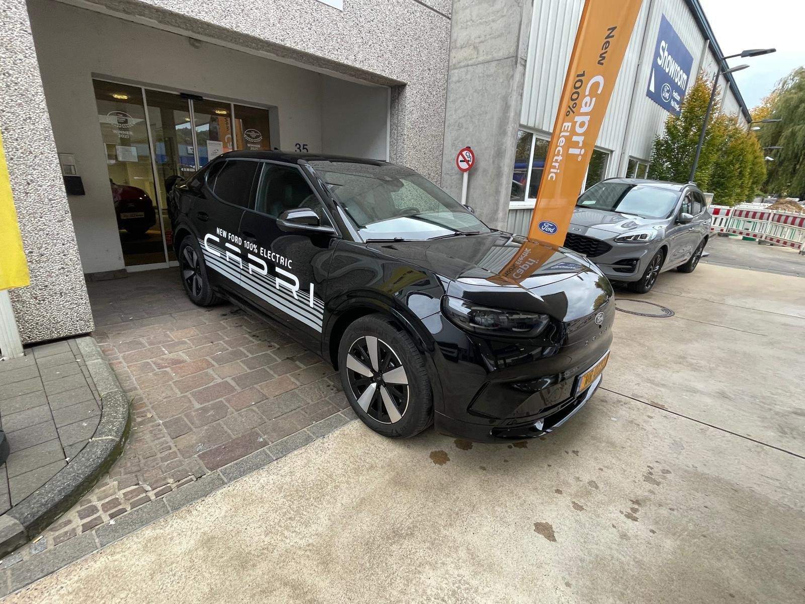 Ford Capri Select 79kWh AWD - 340cv imagem 3