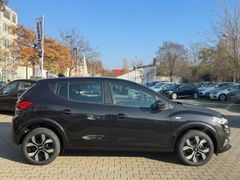 Fahrzeugabbildung Sandero III Journey TCe 90 auto