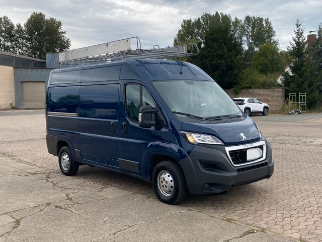 Peugeot Boxer 2.0 HDI Hoch und Lang Kastenwagen AHK.