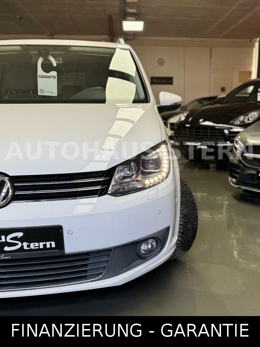 Volkswagen Touran 2.0TDI AHK 8fach Kamera Standheizung Pano
