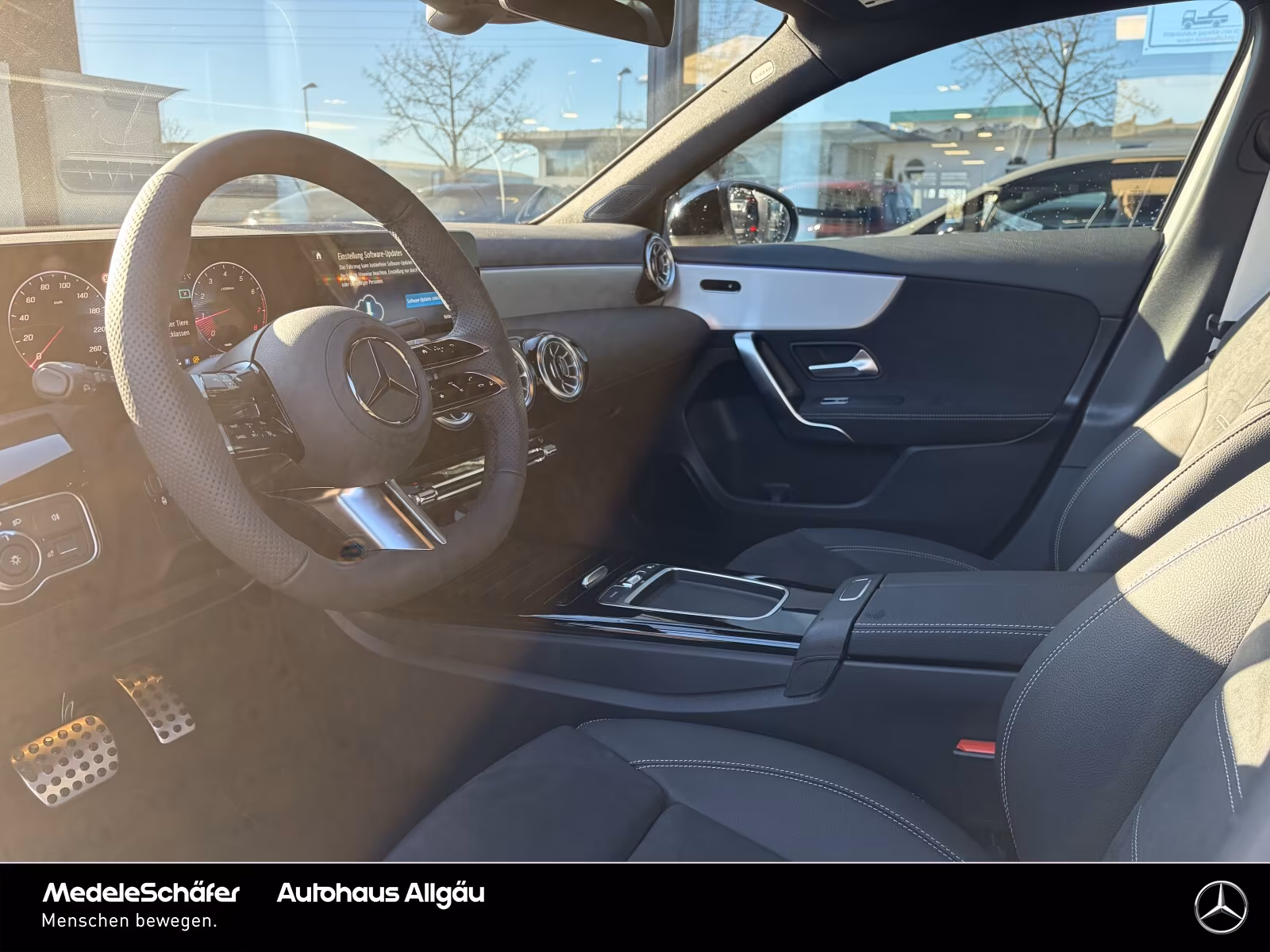 Mercedes-Benz A-Class AMG Night Dist MLED AHK KeylGO Sound 360°, миниатюра 4