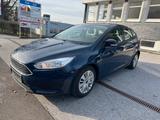 Ford Focus Lim. Ambiente - Ford Focus mit Benzin-Antrieb: Kleinwagen