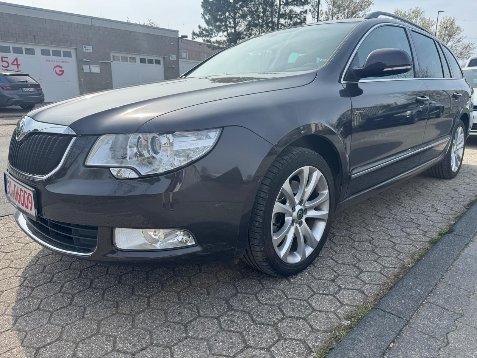 Skoda Superb Combi Elegance/Automatik/1 HAND
