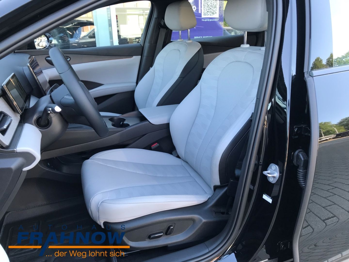 BYD SEAL 6