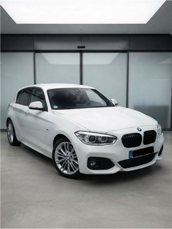 Image of BMW 120