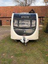 Sprite Cruzer 492 SR  - Einzelbetten mit Heckbad - Sprite Wohnmobile & Wohnwagen