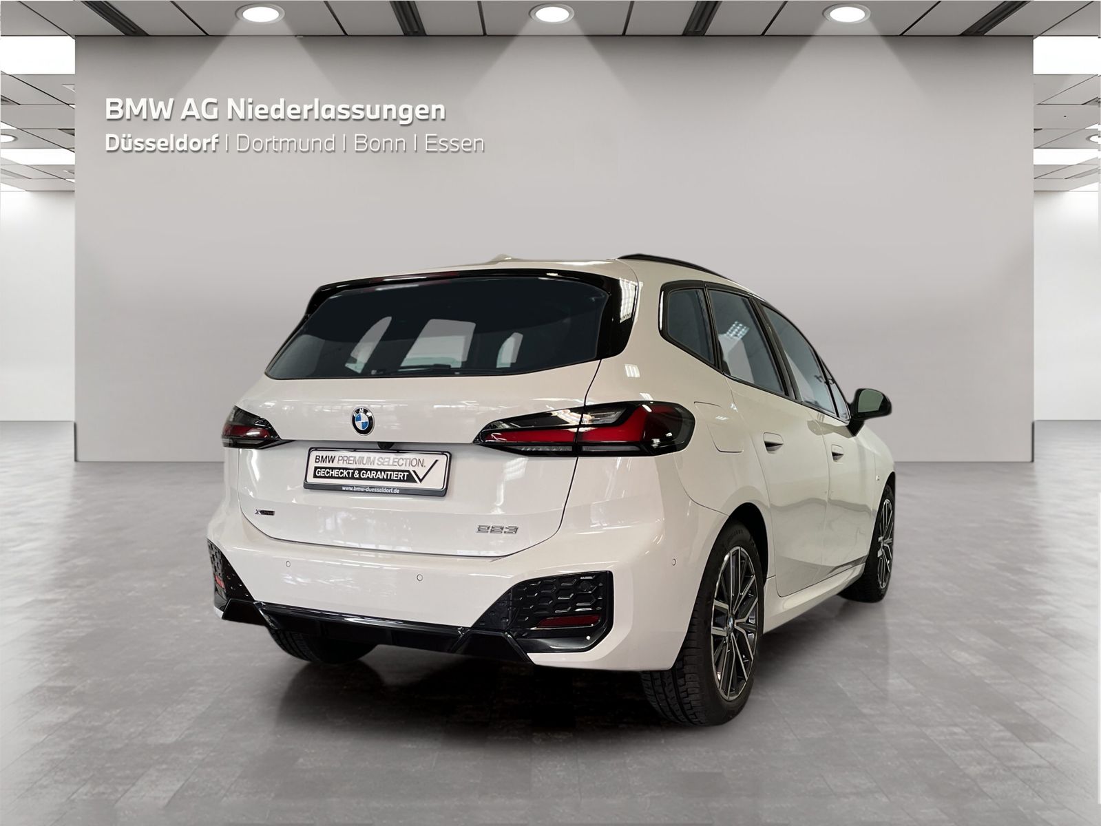 BMW 223 Active Tourer - Bild 4