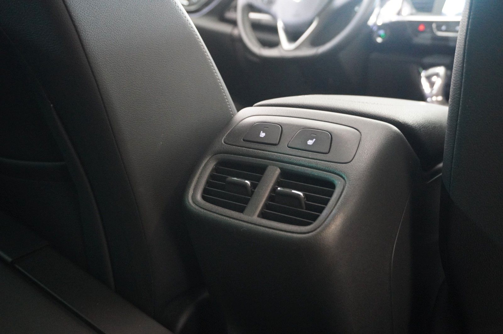 Fahrzeugabbildung Opel Insignia B ST 2.0D ULTIMATE NAVI/OPC/KAMERA/AHK