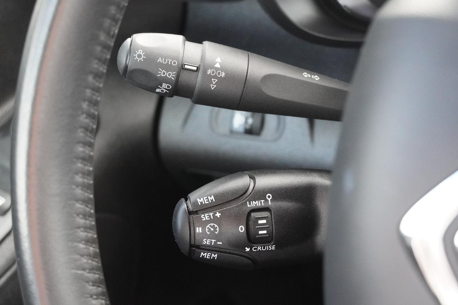 Citroën Berlingo 1.2 12V e-THP MPV Feel M AHK 360° DAB
