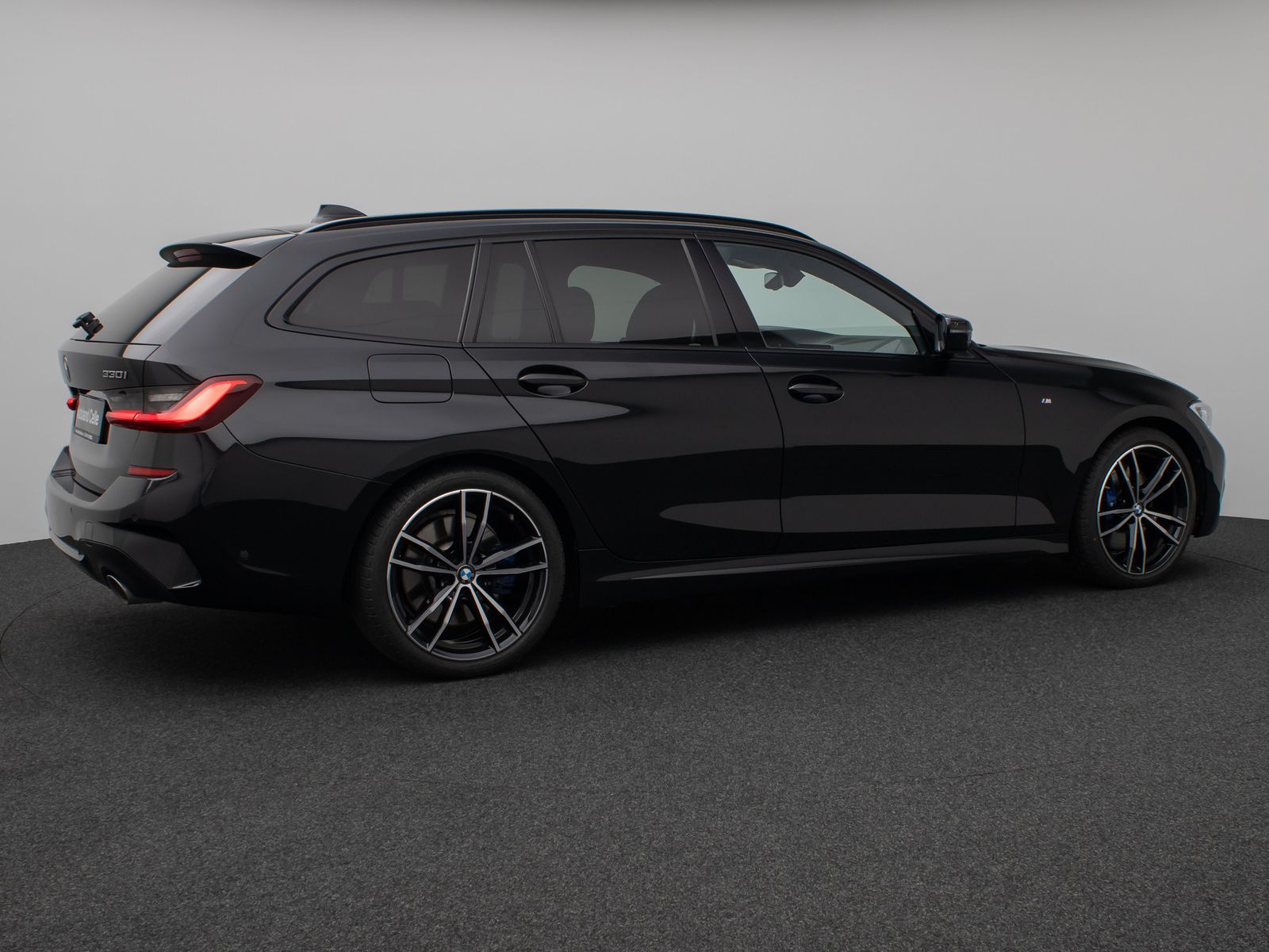 Fahrzeugabbildung BMW 330i M Sport Panorama Kamera Laser HUD DAB HiFi