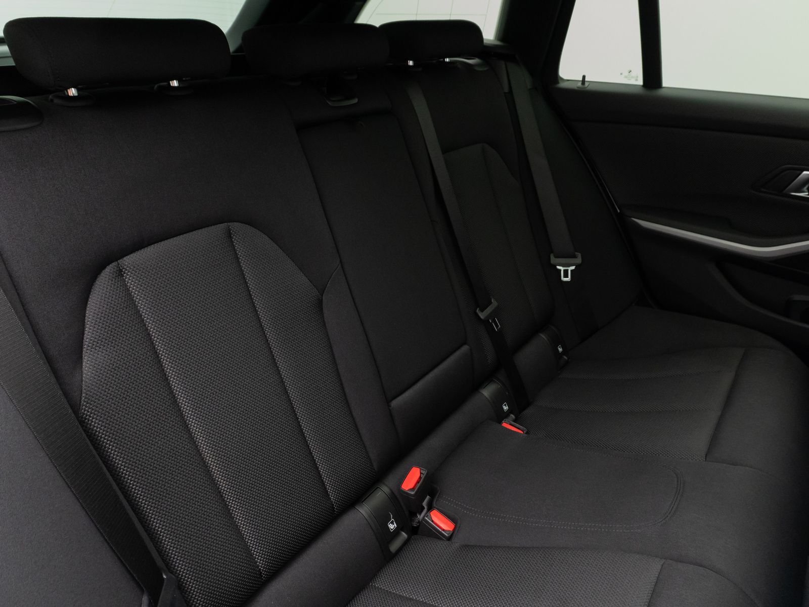Fahrzeugabbildung BMW 320d xD Panorama DAB PDC Geschwindigkeitsreg LED