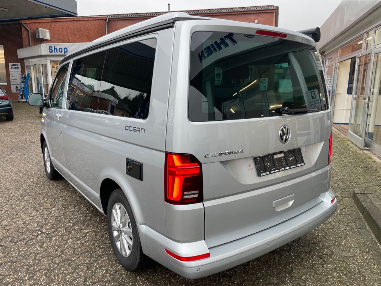 Fahrzeugabbildung Volkswagen T6.1 California 2.0 TDI Ocean DSG Navi/LED/AHK