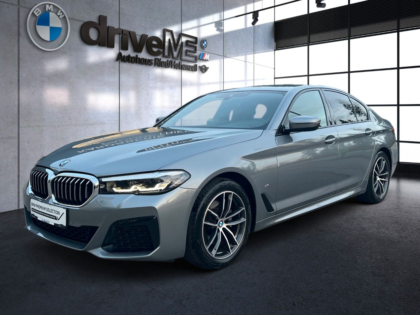 BMW 520d xDrive M-Sport xDrive KAM LED Kam. SHZ AHK imagem 2