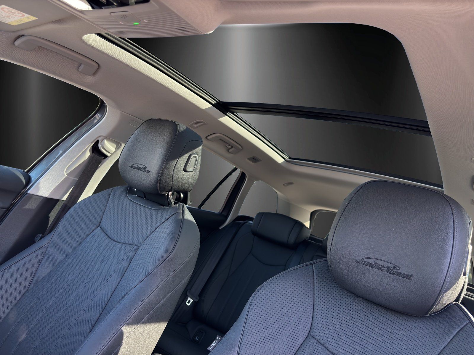 Fahrzeugabbildung SKODA Superb Combi L&K 1,5 TSI iV 150 kW DSG