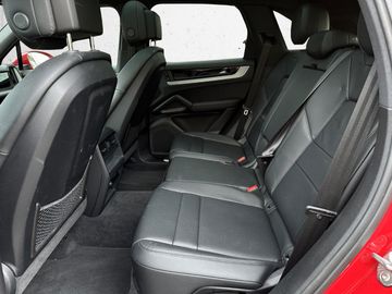 Porsche Cayenne - 8