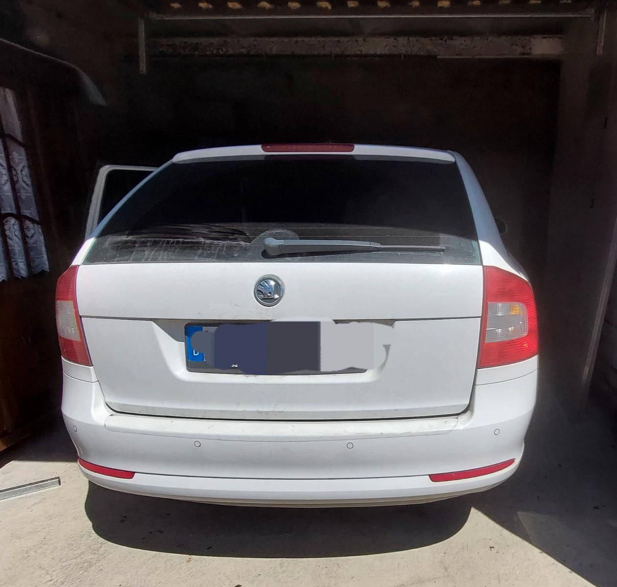 Skoda Octavia 2012 — interior
