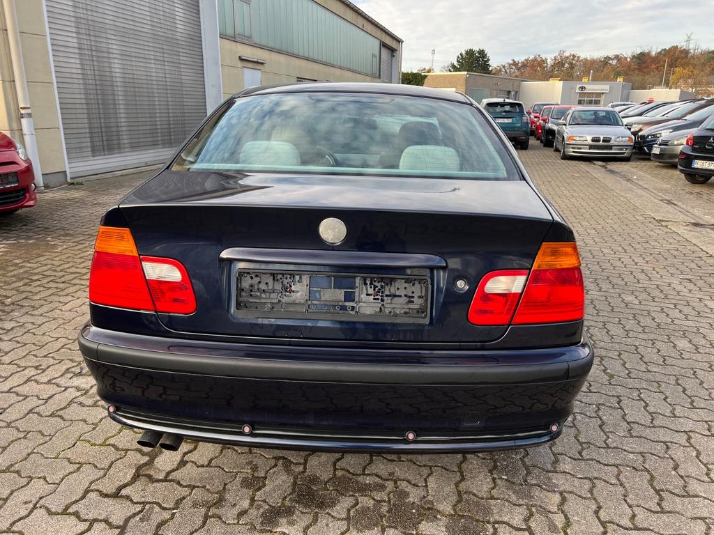 BMW 325