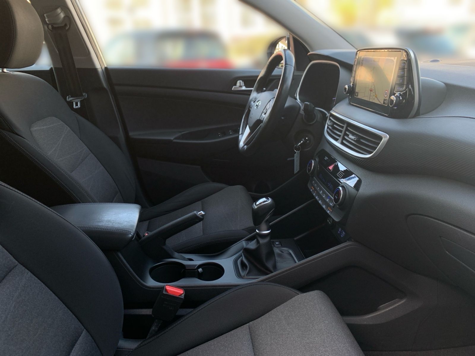 Fahrzeugabbildung Hyundai TUCSON 1.6 Advantage Navi 8xbereift