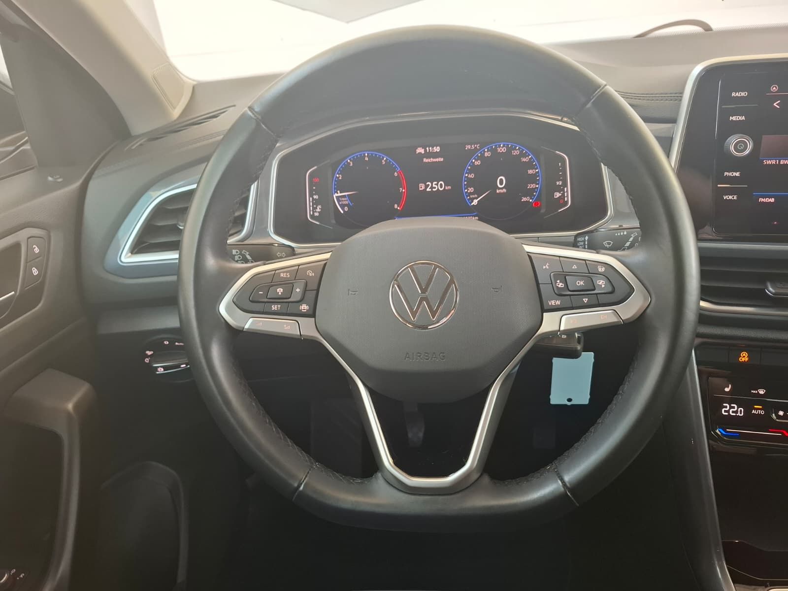 Fahrzeugabbildung Volkswagen T-Roc Style 1.0 TSI +ACC +LED +Park & LaneAssist
