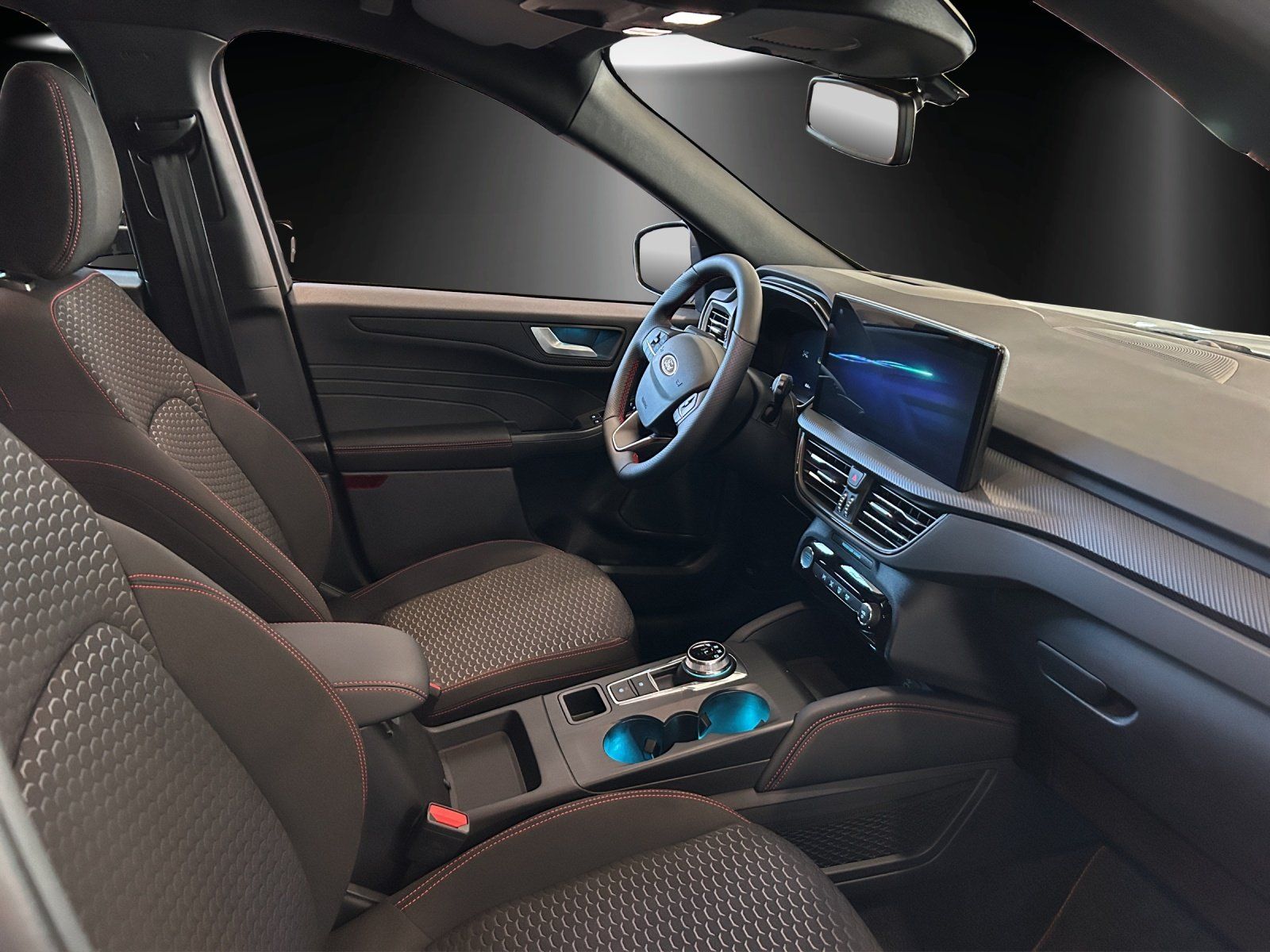 Fahrzeugabbildung Ford Kuga ST-Line PHEV Winter Pak. Techno Pak.