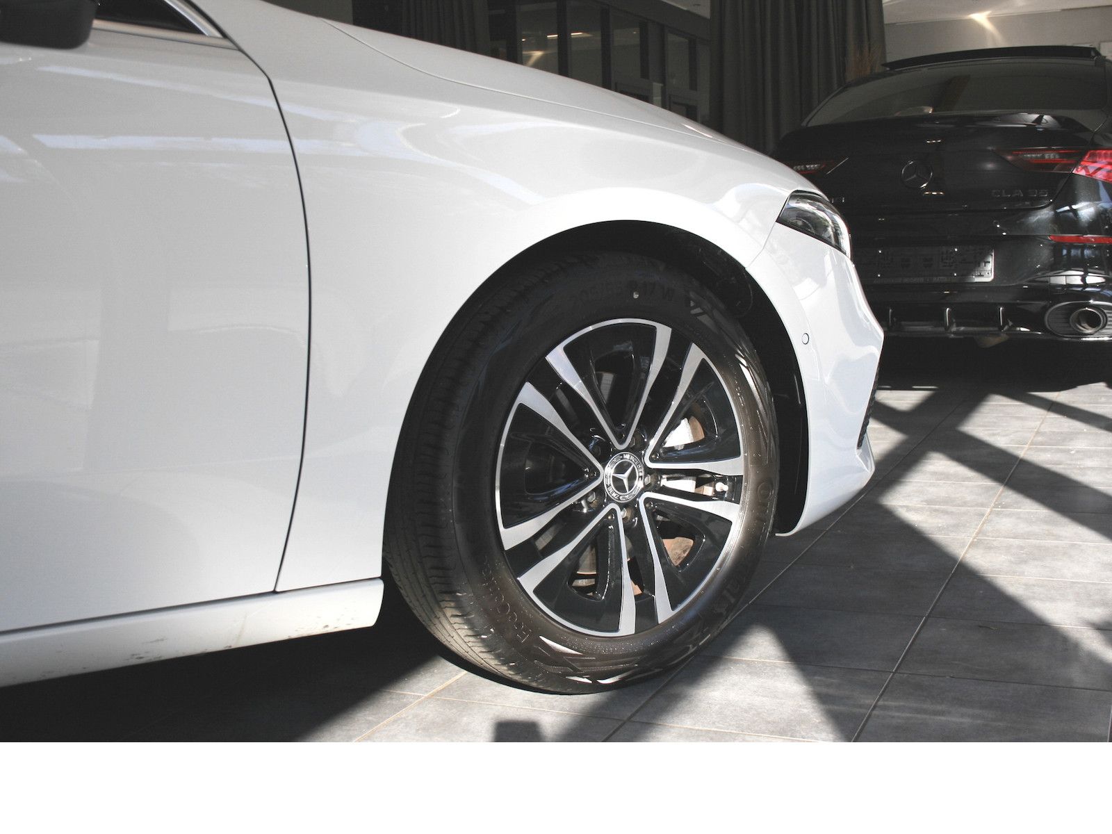 Fahrzeugabbildung Mercedes-Benz A 180 Progres. Line Advanced *Pano-Dach*Winter-P