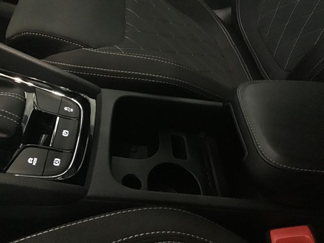 Fahrzeugabbildung Skoda Karoq Sportline 1.5 TSI DSG/AHK/NAVI/ACC/Std.Hzg