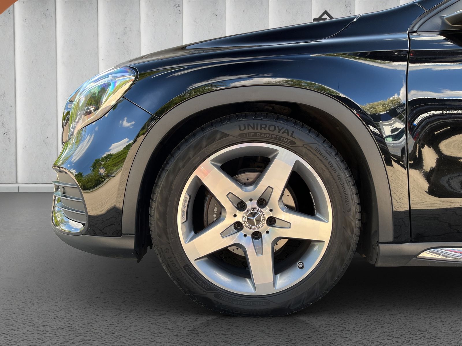 Fahrzeugabbildung Mercedes-Benz GLA 200*Automatik*AMG Line*LED*SHZ*Kam*PDC*NAVI*
