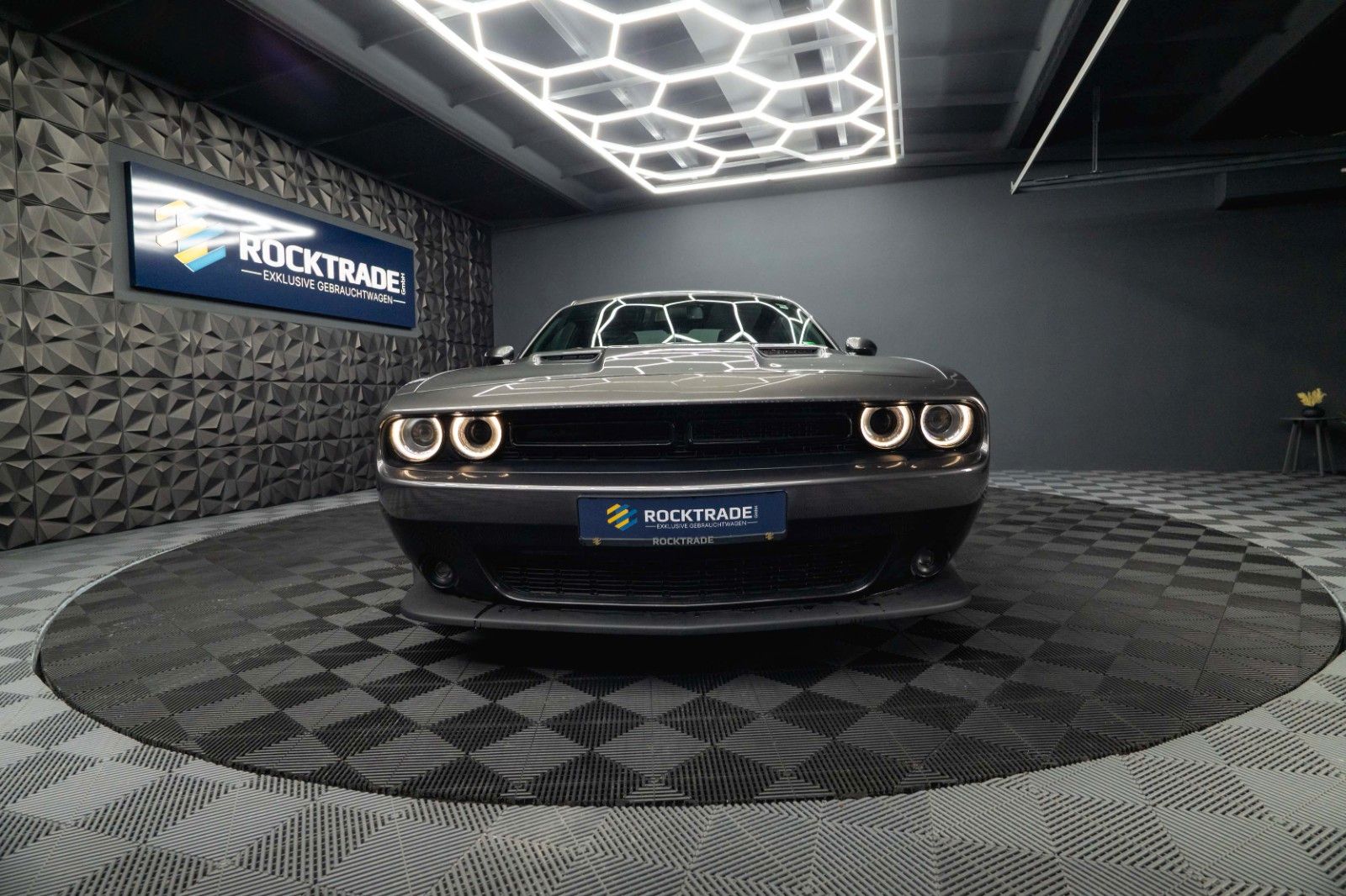 Fahrzeugabbildung Dodge Challenger 3.6 V6 GT SRT Styling LAST CALL 19%