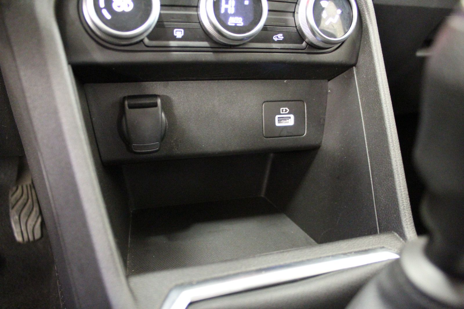 Fahrzeugabbildung Dacia Sandero Stepway TCe 100 ECO-G Comfort *Media-Dis