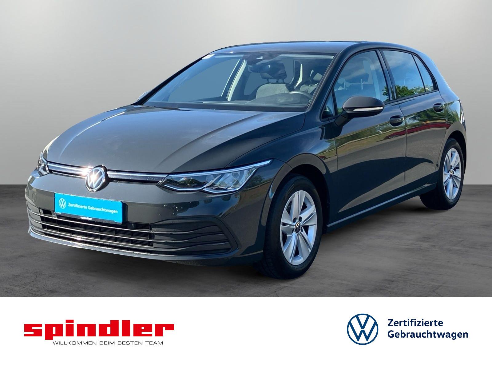 Volkswagen Golf VIII Life 1.5 TSI / CarPlay, LED, AHK, RFK