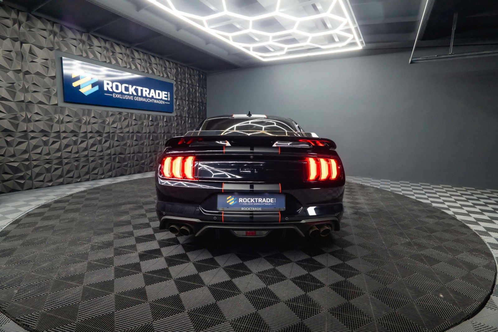Fahrzeugabbildung Ford Mustang Shelby GT 500 5.0 V8 Performance PREMIUM