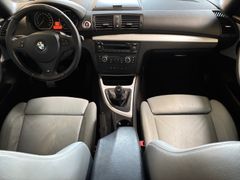 Fahrzeugabbildung BMW 118i Cabrio M Sportpaket