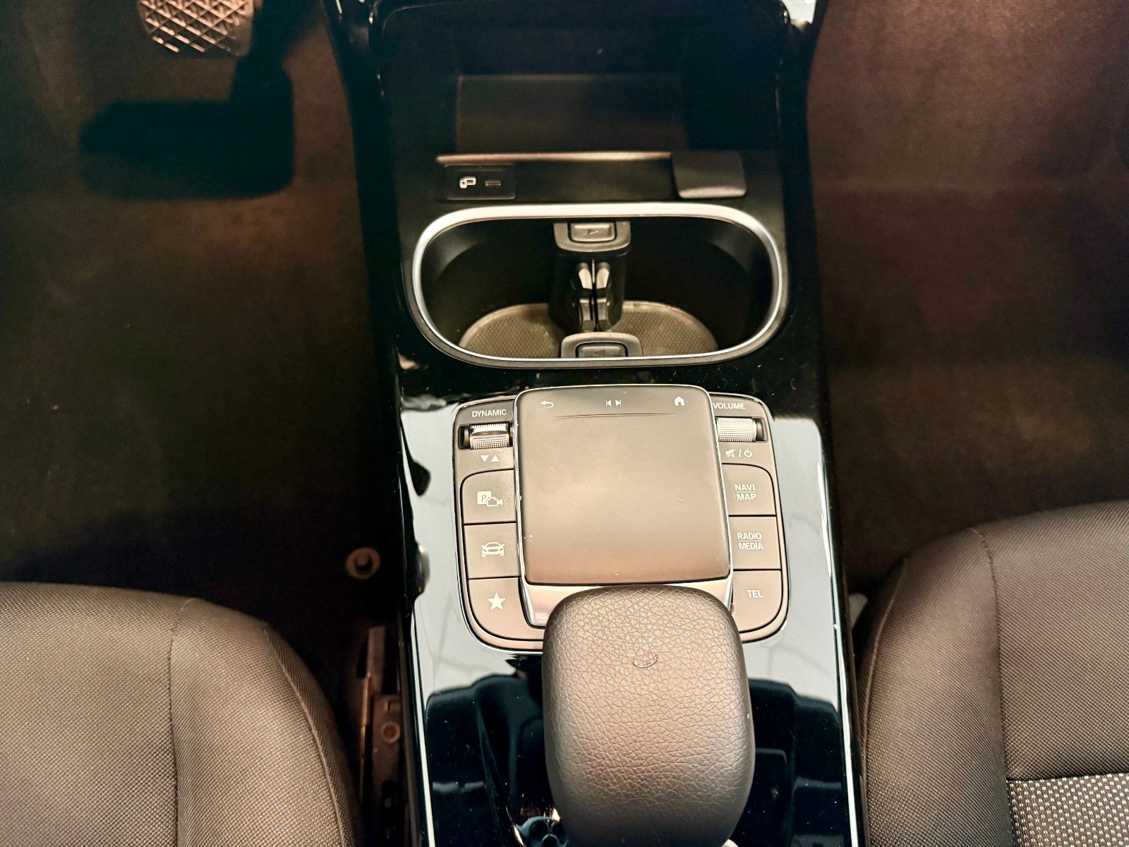 Fahrzeugabbildung Mercedes-Benz CLA 180d Shooting Brake