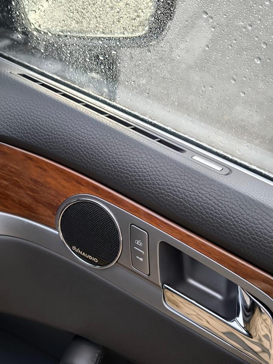 Volkswagen Phaeton 3.0 V6 TDI 4MOTION Kühlschrank Tausch mö