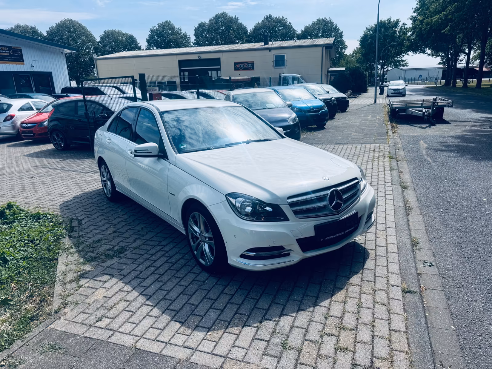 Mercedes-Benz C 180 C Limousine C 180 CGI BlueEfficiency
